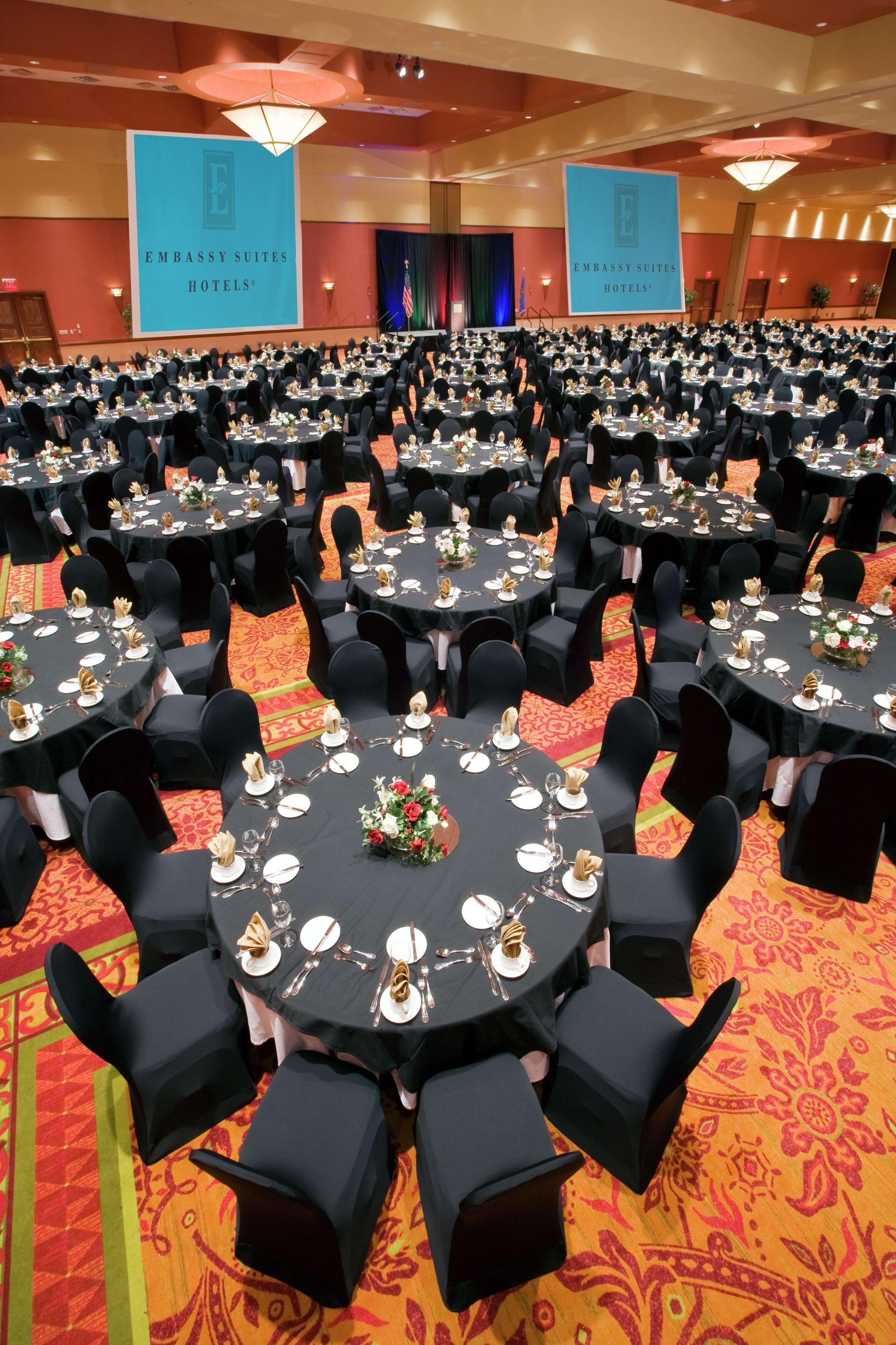 Embassy Suites By Hilton Norman Hotel & Conference Center Luaran gambar