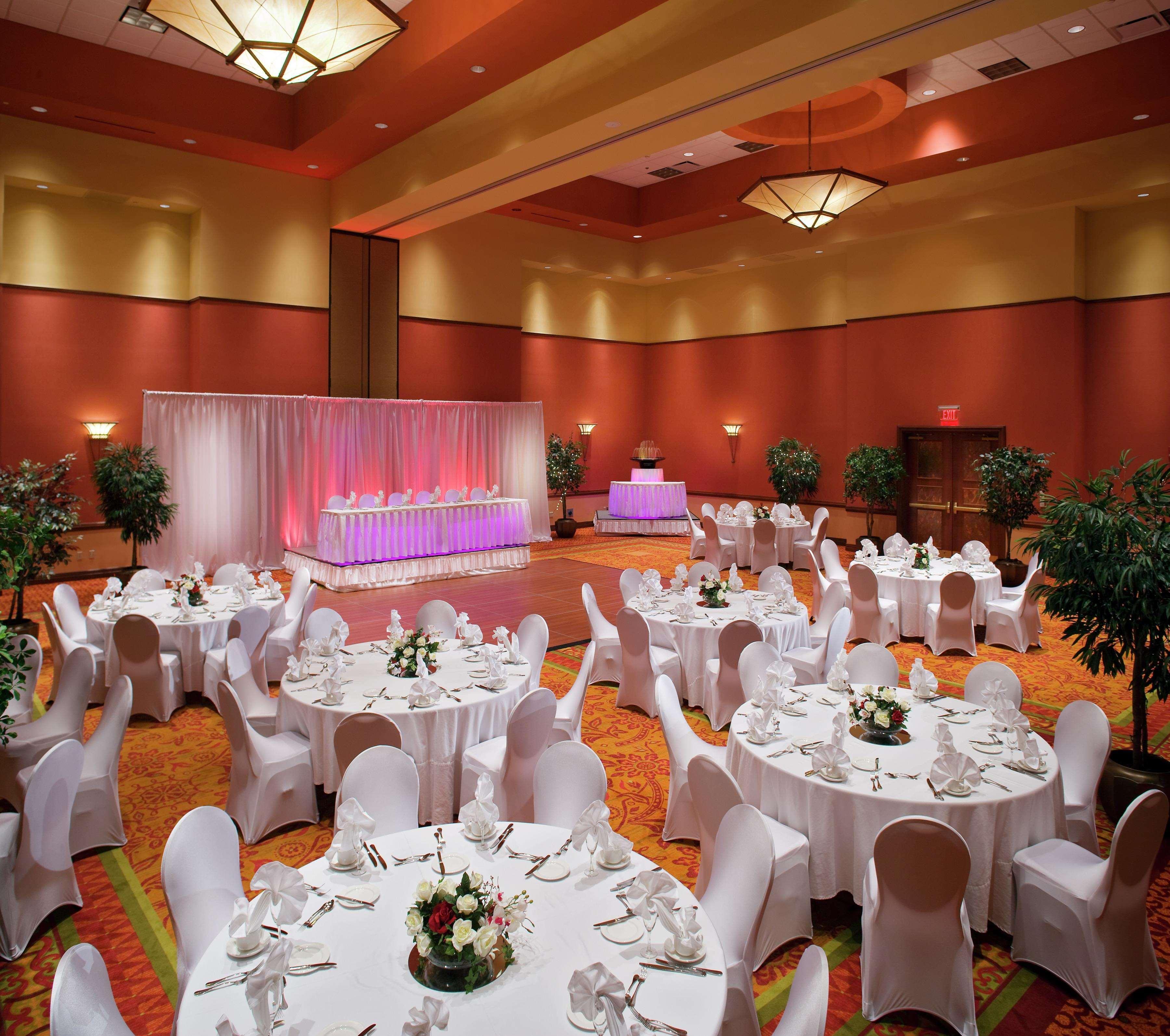 Embassy Suites By Hilton Norman Hotel & Conference Center Restoran gambar