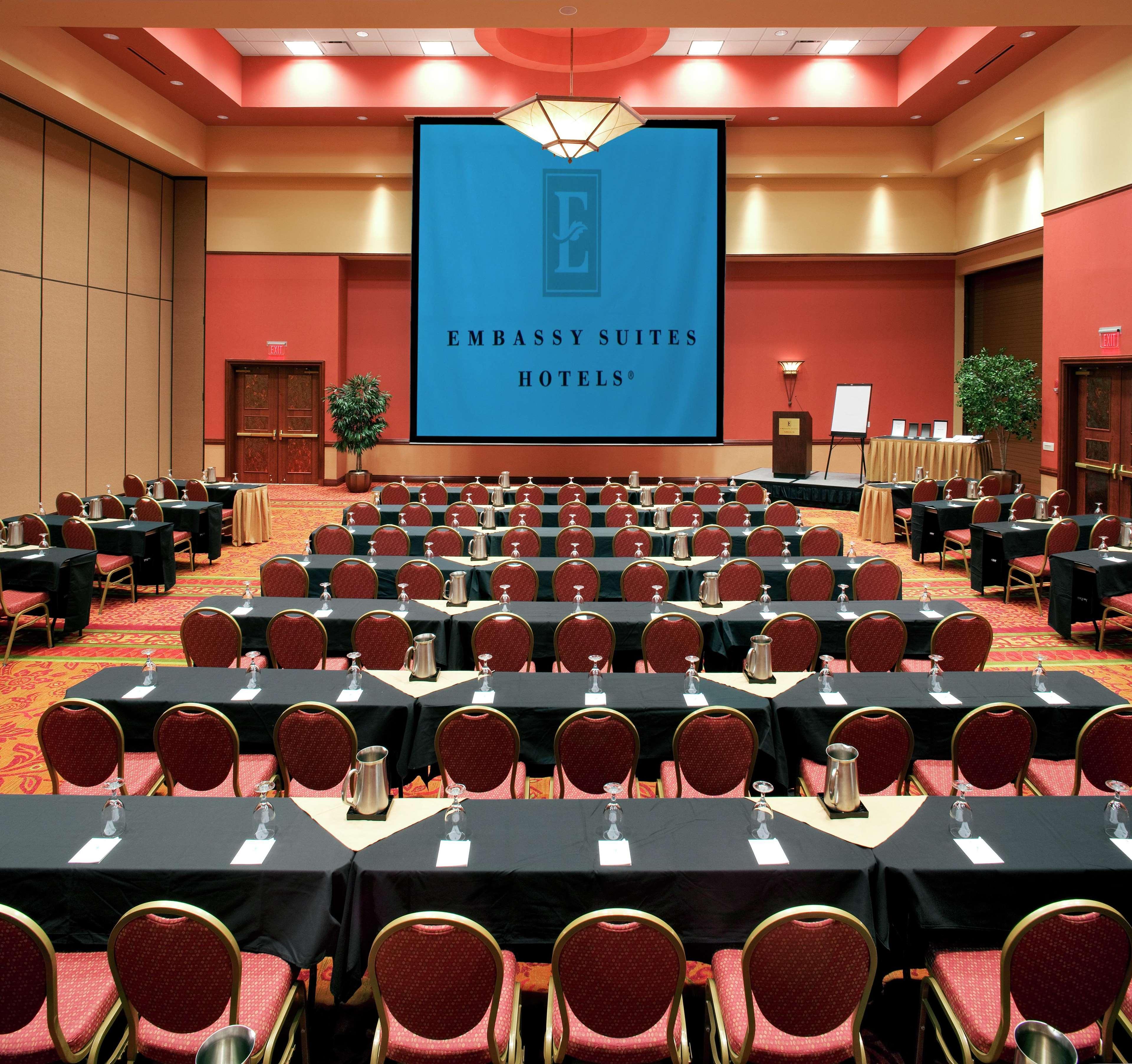Embassy Suites By Hilton Norman Hotel & Conference Center Luaran gambar