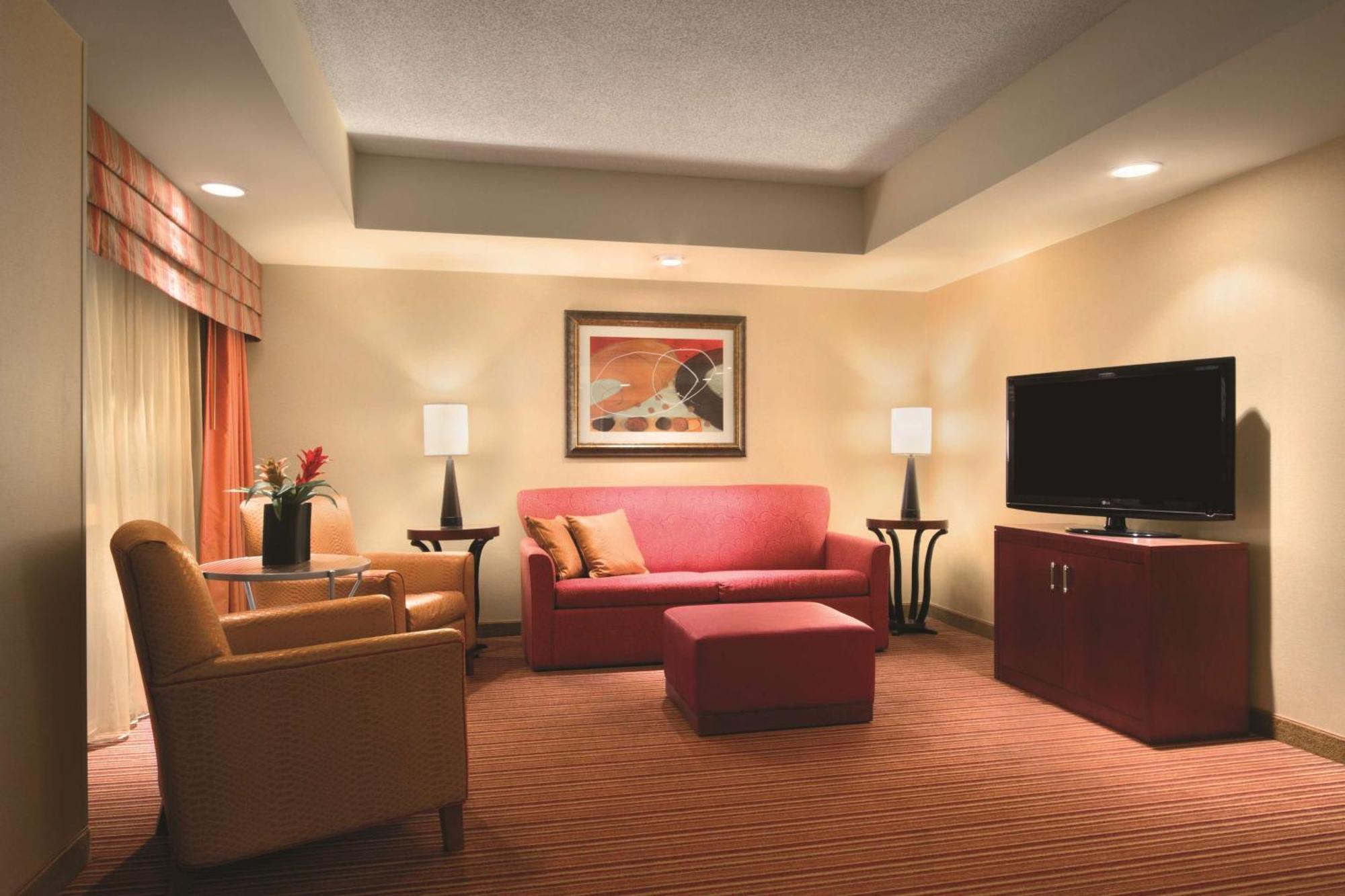 Embassy Suites By Hilton Norman Hotel & Conference Center Luaran gambar