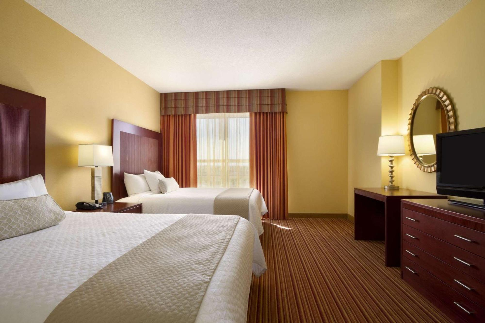 Embassy Suites By Hilton Norman Hotel & Conference Center Luaran gambar